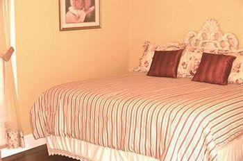 Ainsworth House Inn Luling Экстерьер фото